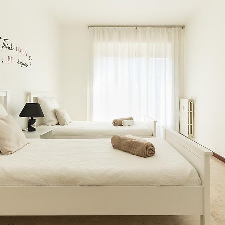 Appartement Alessia'S Flat- Sondrio M3 à Milan Extérieur photo