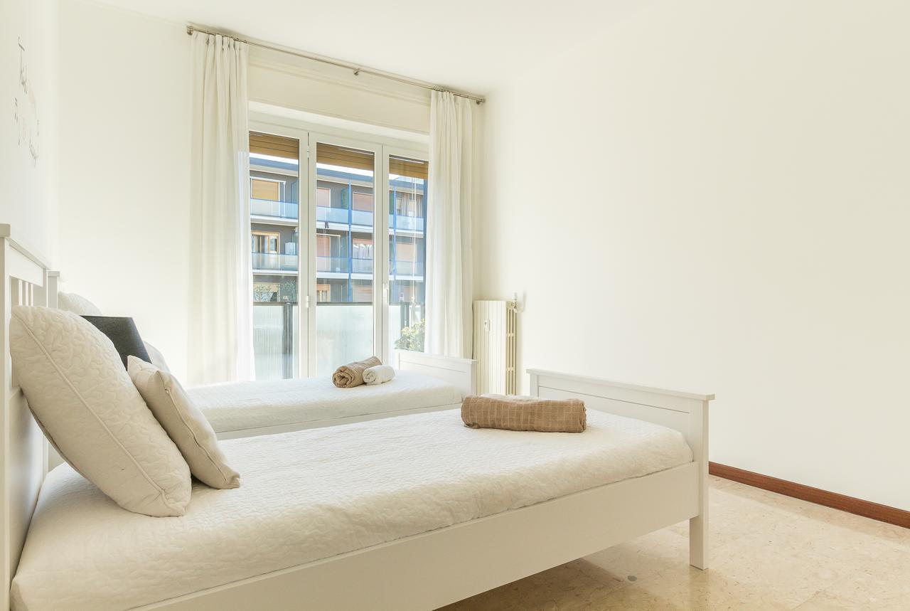Appartement Alessia'S Flat- Sondrio M3 à Milan Extérieur photo